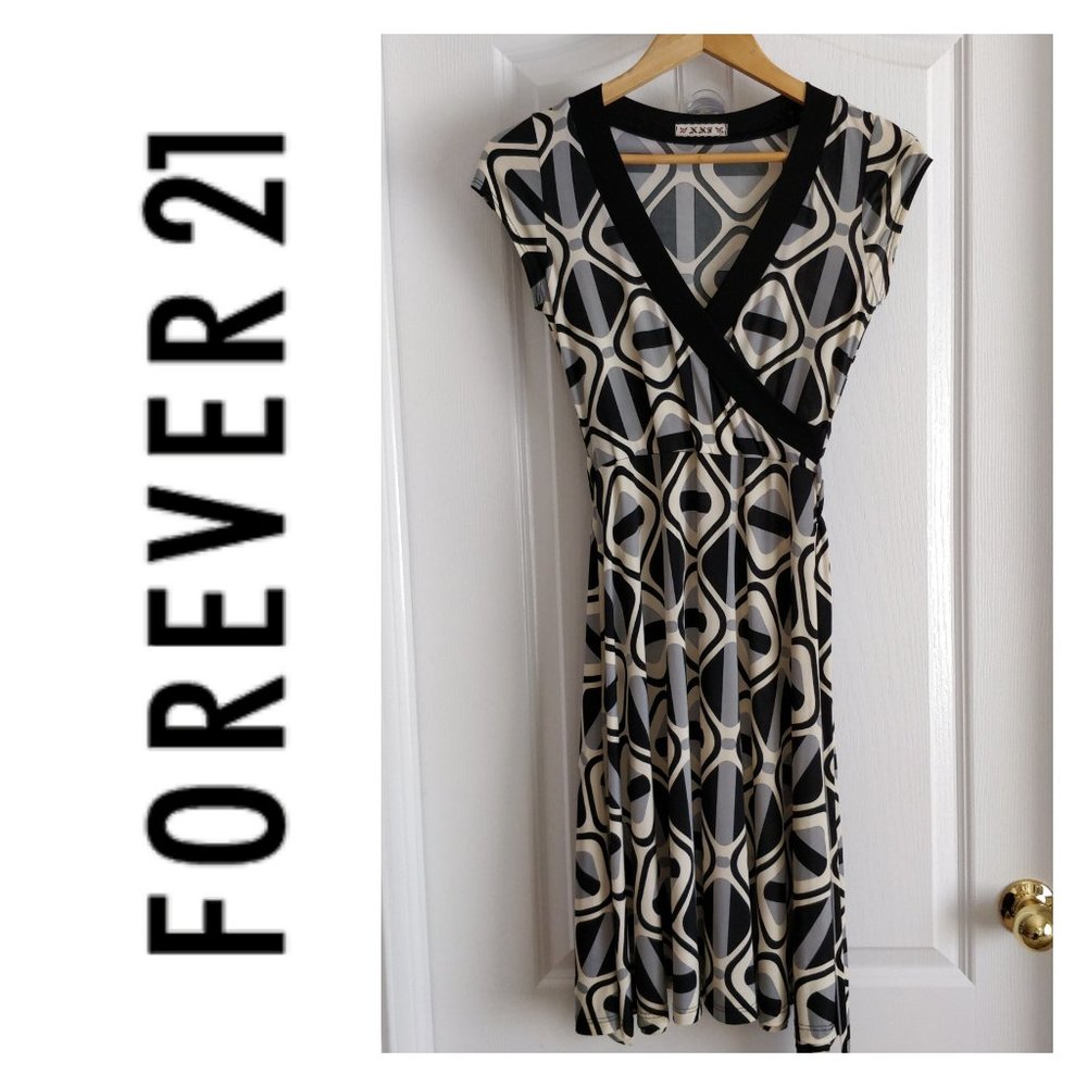FOREVER21 A-Line V-Neck Dress Sz S